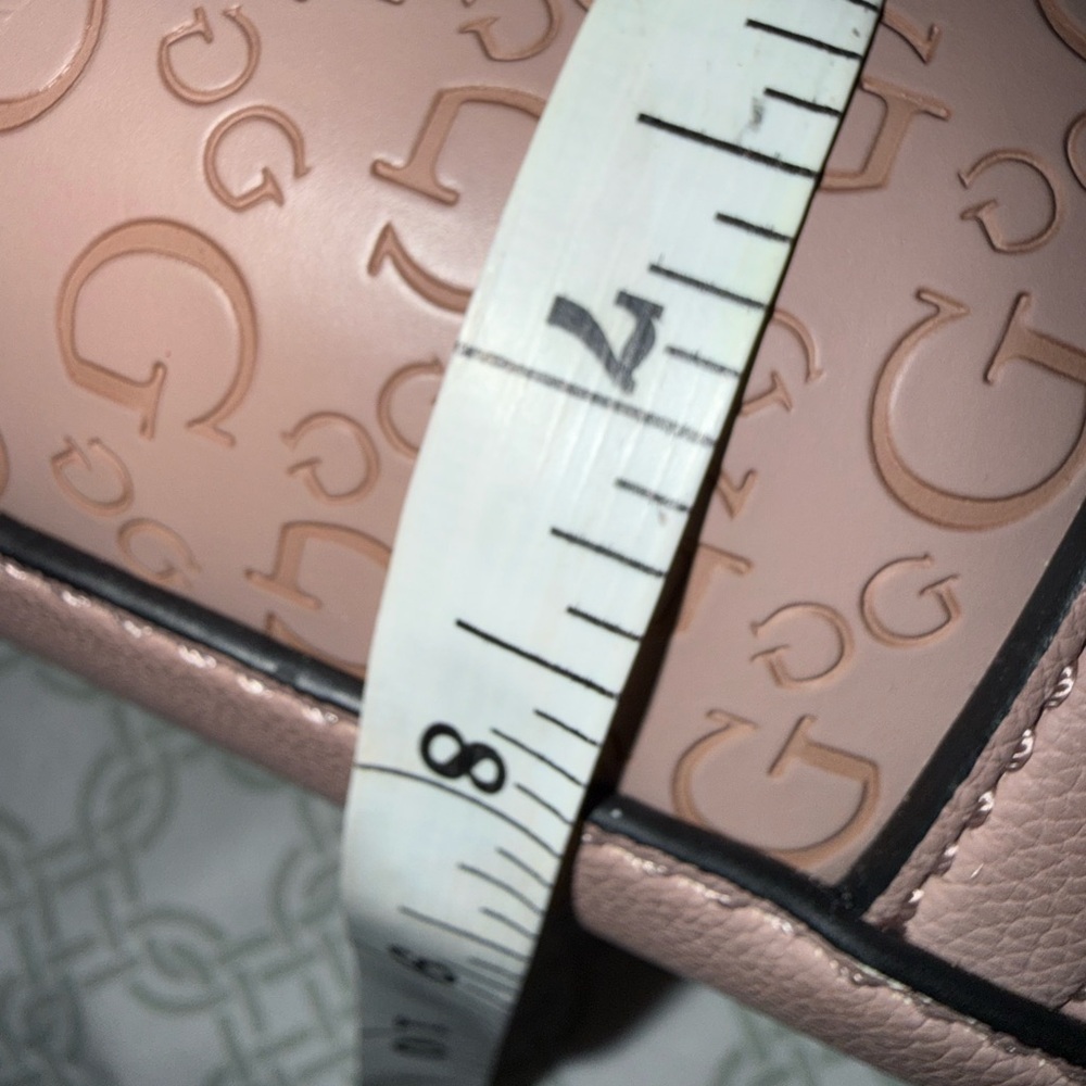 💕Final price 💕Guess Blush Pink Monogram Tote with removable strap & silver - Picture 12 of 16